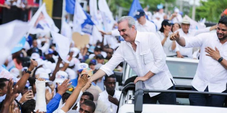 Partidos agotan último fin de semana de mítines con una oposición que apuesta a segunda vuelta