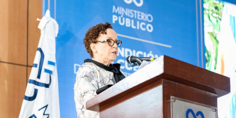 Procuradora niega acusaciones del director de Migración sobre apoyo a detenciones de migrantes