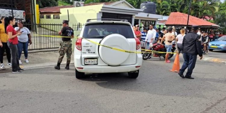 Odontóloga Miledis Carrasco muere a manos de su exesposo en Villa Los Almácigos