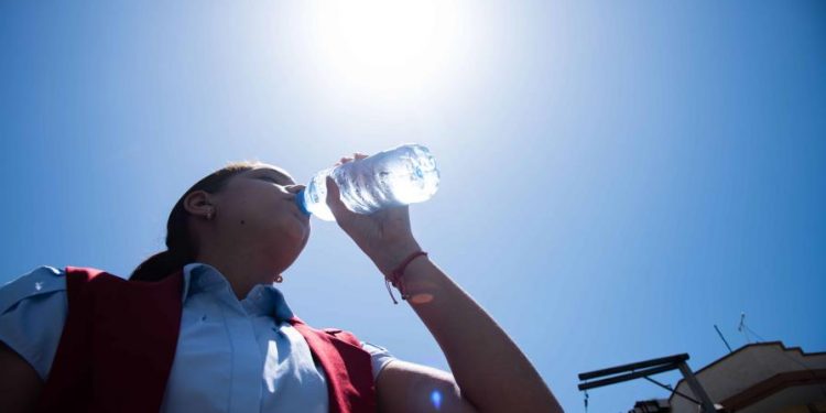 Calor y polvo del Sahara continuarán afectando RD; temperaturas de hasta 37 °C