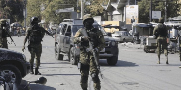 Matan tres miembros de la unidad antipandillas de la Policía haitiana