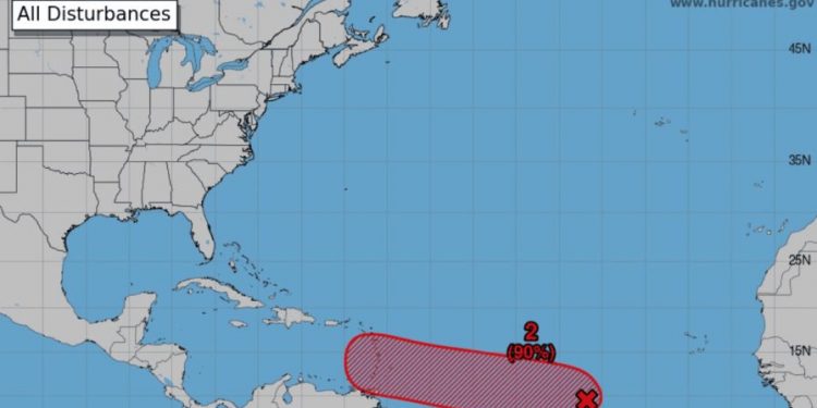 Sistema próximo a convertirse en ciclón tropical este viernes o sábado; alcanza 90 % de probabilidad