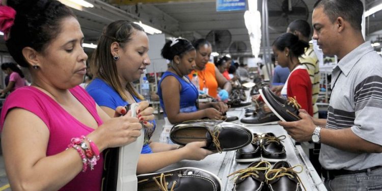 Dominicana aprueba 15 nuevas empresas en zonas francas