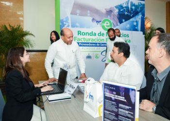 DGII celebra segunda Ronda de Negocios de Facturación Electrónica en Santiago