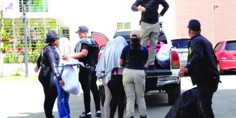 Así operaba red de trata de personas apresada en Santiago