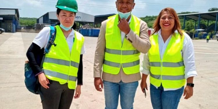 Alcaldía de Santiago extiende a nuevos sectores lucha campal contra la basura