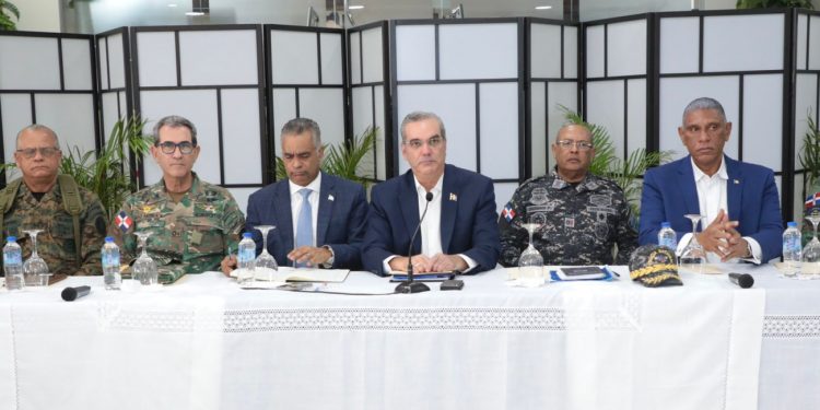 Presidente Abinader encabeza reunión de seguimiento al Plan de Seguridad Ciudadana