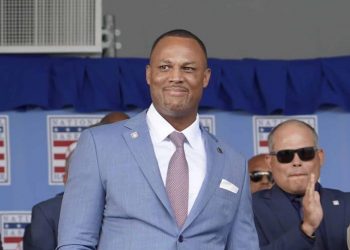 Abinader felicita a Adrian Beltré por ingresar al Salón de la Fama de MLB
