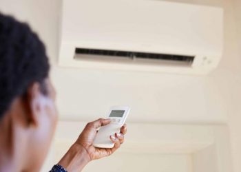 Aires acondicionados en aumento: el desafío energético en la era del calor