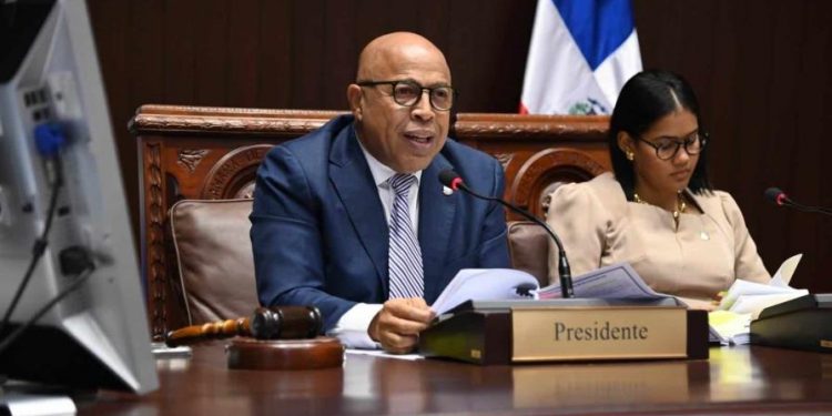 Sin revisión ni estudios los diputados aprueban en primera lectura proyecto del Código Penal