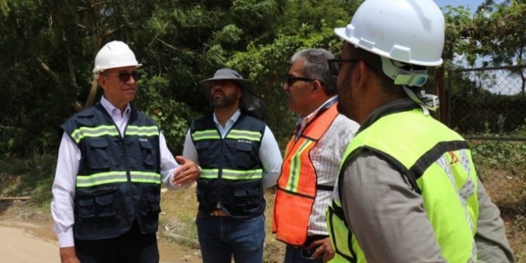 Coraasan instala línea de impulsión de agua potable