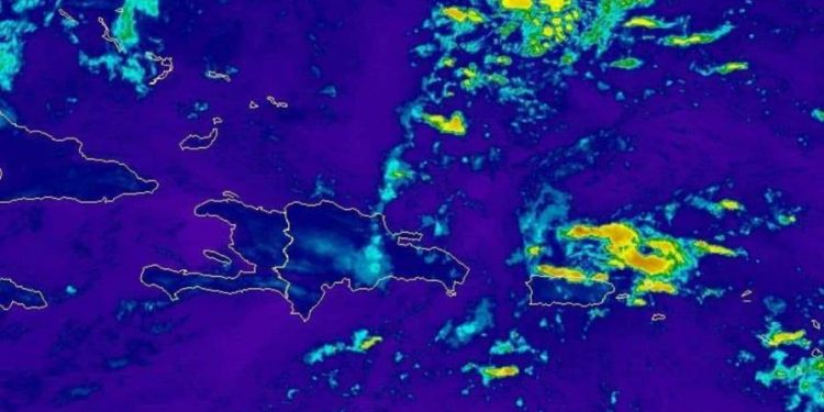 Distintas vaguadas incrementarán las lluvias este lunes y martes