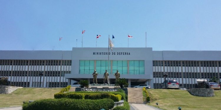 Ministerio de Defensa aclara que teniente del Ejército fue cancelado por desertar de sus funciones