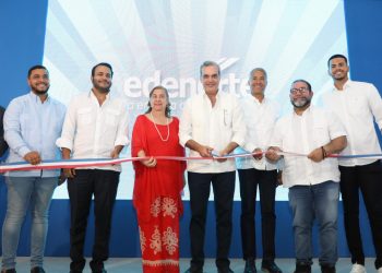 Presidente Abinader inaugura obras eléctricas en Jarabacoa, que beneficiarán a más de 55,000 familias