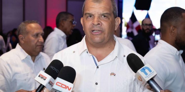 Embajada de EE.UU. proyecta procesar más de 60,000 visas de residencia en el país este 2024