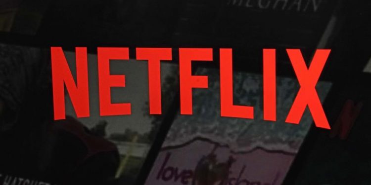 Cofundador de Netflix dona siete millones de dólares a la campaña de Kamala Harris