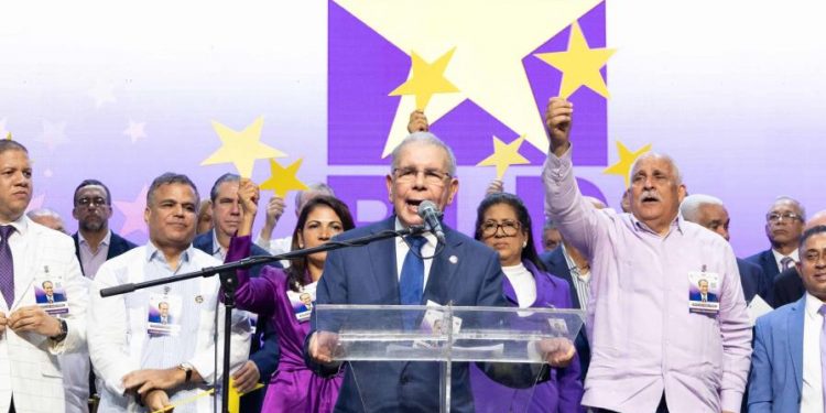 Danilo Medina acepta la culpa y llama a la autocrítica en el PLD