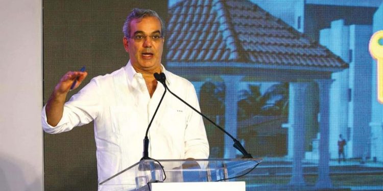 Abinader: El Gobierno ya prepara el anteproyecto de la reforma constitucional