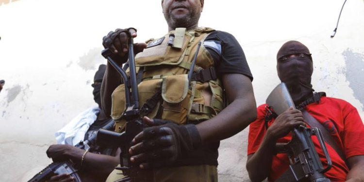 El poderoso jefe de bandas de Haití plantea deponer las armas en pos de un diálogo nacional