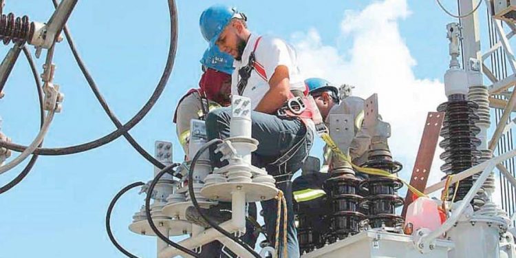 Gobierno agrega RD$6,000 millones más para subsidio eléctrico en presupuesto reformulado