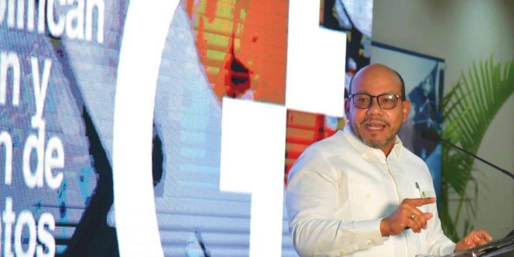 Los médicos y las clínicas están obligados a darles factura fiscal a los pacientes