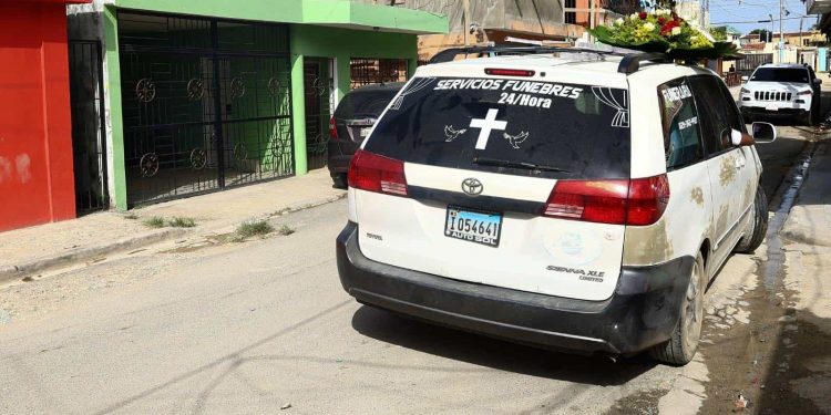 Ultiman a un joven prestamista tras un supuesto roce entre vehículos