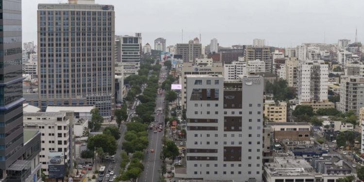 Los hoteles aportan un 11 % del sector servicios al PIB