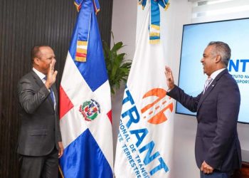Ministro Santos Echavarría juramenta a Milton Morrison como nuevo director del Intrant