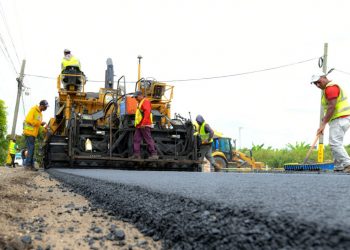 Obras Públicas construye carretera El Seibo-La Altagracia superior a los RD$500 MM