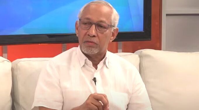 Maestros cogen muchos préstamos en las cooperativas y por eso «presionan por salarios», dice Ministro de Educación