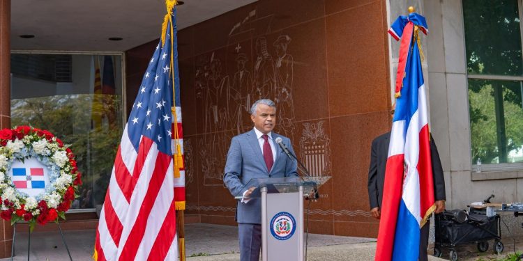 Antonio Genao: Un Pilar en la Transformación de la República Dominicana y su Felicitación al Presidente Luis Abinader.