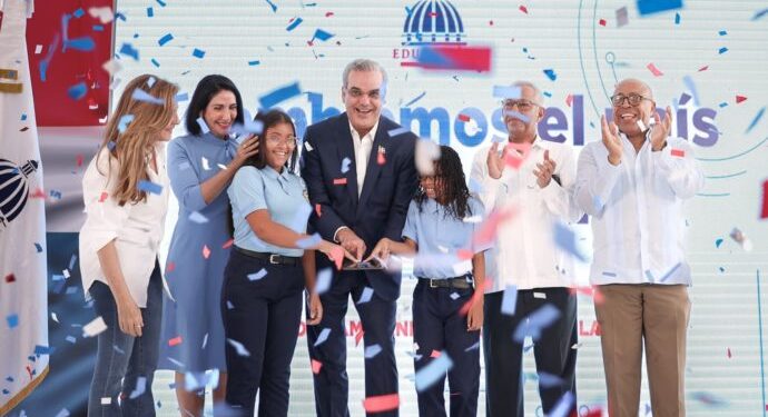 Presidente Luis Abinader hace llamado a sectores de la sociedad a trabajar por un Pacto por la Calidad de la Educación