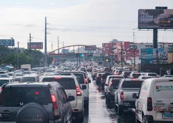 Proponen utilizar la inteligencia artificial para mejorar el tránsito en Santo Domingo