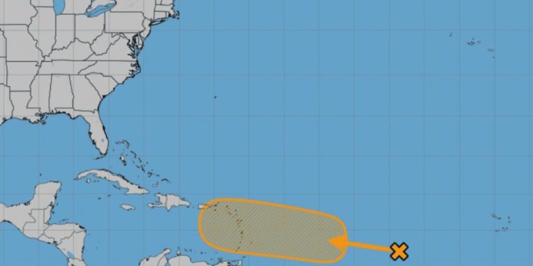 Sistema podría convertirse en ciclón tropical y onda provocará aguaceros este jueves
