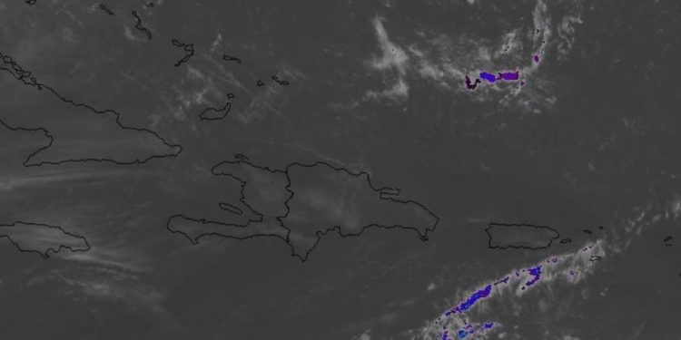 Onda tropical incidirá desde este martes con aguaceros en varias provincias