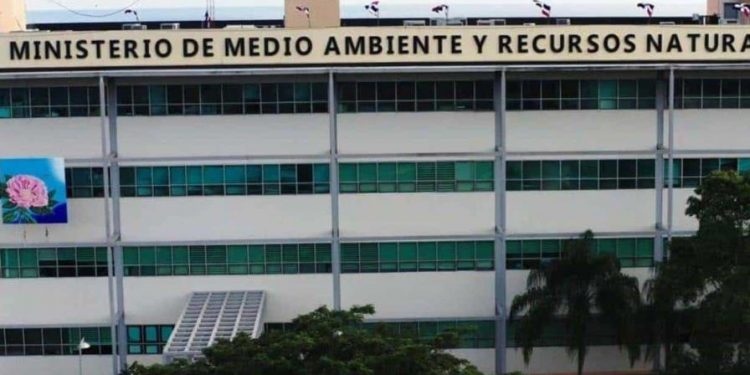 Abinader vuelve a cambiar a viceministros de Medio Ambiente