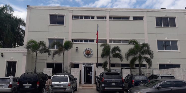 Embajada de Haití en RD afirma no es haitiana mujer provocó destrozos en hospital