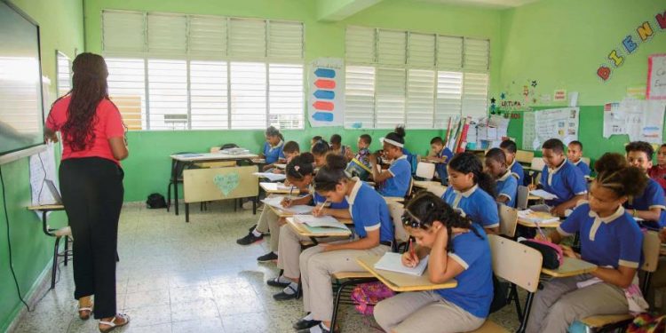 Minerd abre el año escolar con una ambiciosa agenda