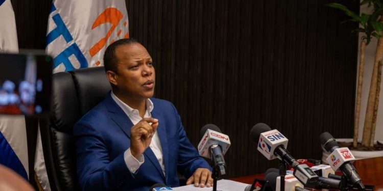 Intrant en diálogo para mejorar circulación de motoristas