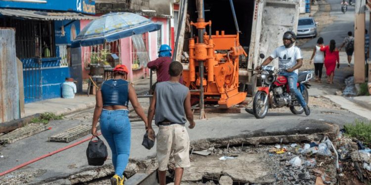 Siete de cada diez dominicanos desconfían de las demás personas