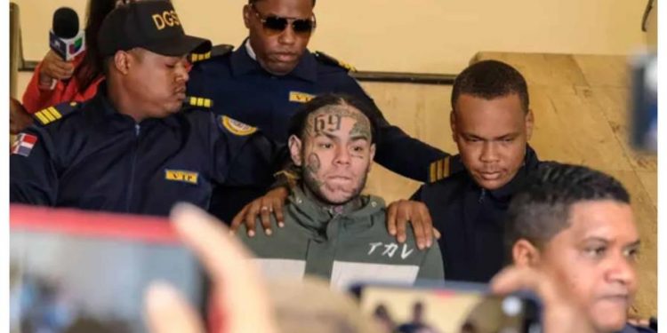 Tribunal de La Vega emite una orden de arresto internacional contra Tekashi 69
