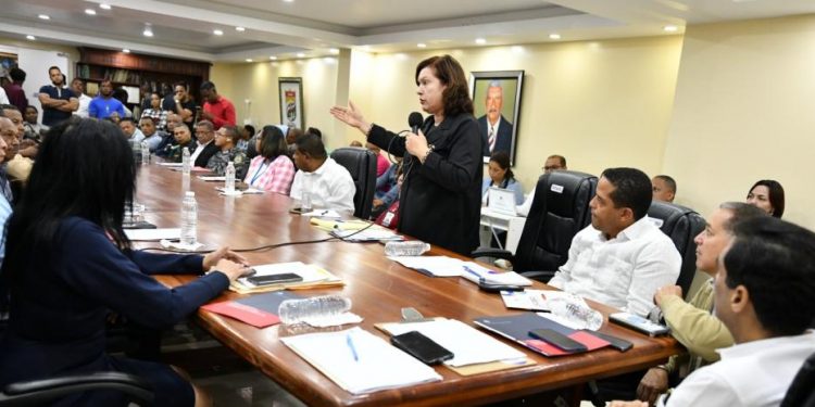 Interior y Policía investiga pandillas “Los Trinitarios" en las escuelas de Santo Domingo Norte
