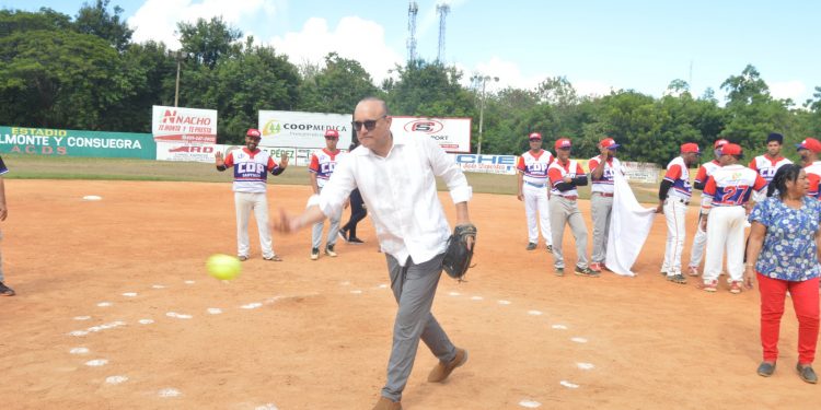 Continúa este sábado el Torneo de Softbol de la Liga de la Comunicación de Santiago dedicado al Alcalde Ulises Rodríguez
