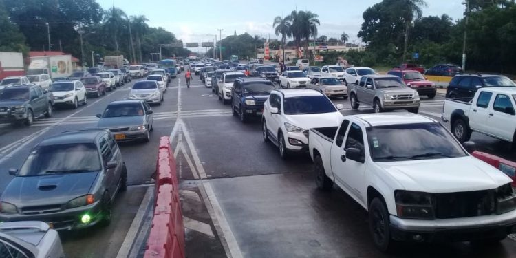 DGII anuncia medidas extraordinarias para agilizar entrega de primera placa