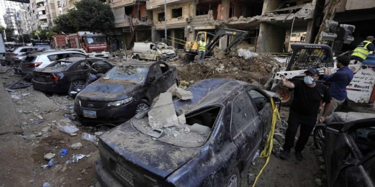 Suben a seis los muertos y a 91 los heridos por bombardeos de Israel en suburbio de Beirut
