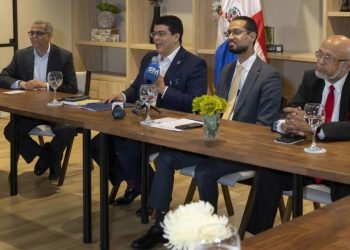 Director de la Caasd revela que el 72 % de los residentes en el Gran Santo Domingo no paga agua