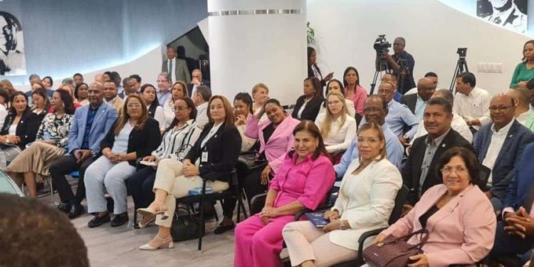 Diputados rebuscan fórmula para no autogolpearse en la reforma constitucional