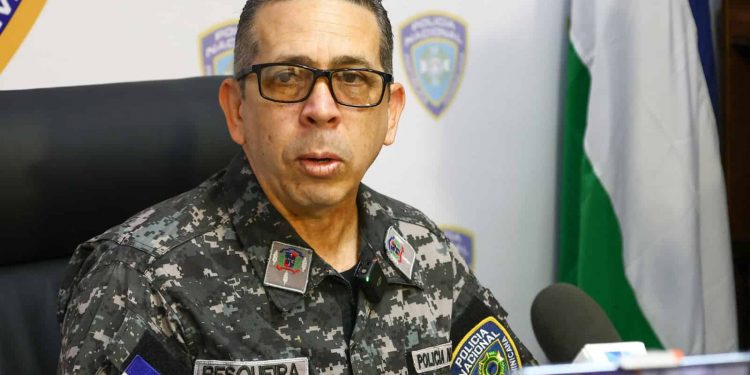 Se intoxican 13 mujeres y su instructor en Operaciones Especiales de la Policía