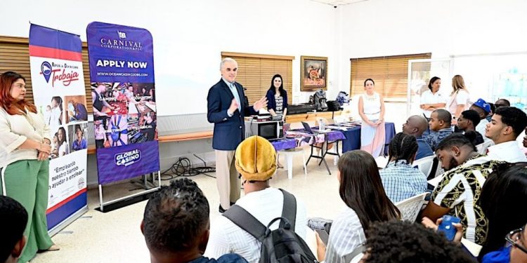 Ministerio de Trabajo informa que gestiona ferias de empleo en todo el país