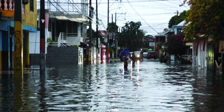 El COE alerta sobre lluvias en RD: Estamos hablando de un fin de semana largo, no se descuiden…